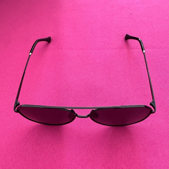 DIFF Black Aviator Sunglasses - Picture 2 of 5
